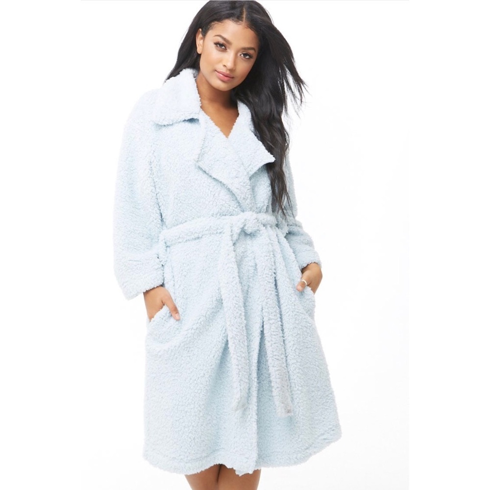 Fuzzy coat - Picture 3 of 3
